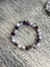 Load image into Gallery viewer, Glass Bead Bracelet
